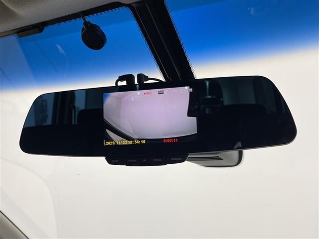 セレナ ＨＷＳ　Ｓ　ＨＶ　Ｖセレ　＋Ｓｅｆｔｙ　ワンオーナー　社外ＳＤナビ　フリップダウンモニター　ミラー一体型ドライブレコーダー　クルーズコントロール　ビルドインＥＴＣ　両側パワースライドドア　アレンジシート　アイドリングストップ　ドアバイザー（10枚目）