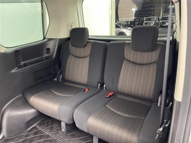 セレナ ＨＷＳ　Ｓ　ＨＶ　Ｖセレ　＋Ｓｅｆｔｙ　ワンオーナー　社外ＳＤナビ　フリップダウンモニター　ミラー一体型ドライブレコーダー　クルーズコントロール　ビルドインＥＴＣ　両側パワースライドドア　アレンジシート　アイドリングストップ　ドアバイザー（25枚目）