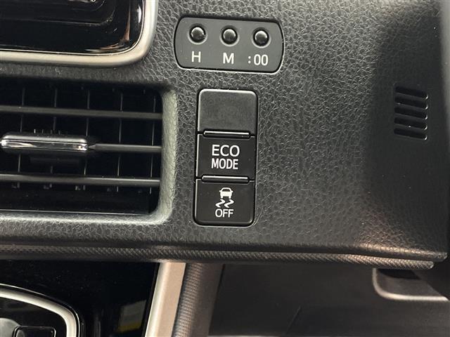 ヴォクシー 　純正ナビ　プリップダウンモニター　ビルドインＥＴＣ２．０　バックカメラ　リアサンシェード　ビルドインＥＴＣ　オートライト　オートハイビーム　クルーズコントロール　両側パワースライドドア　スマートキー（21枚目）