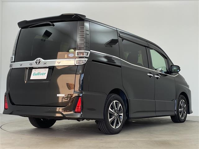 ヴォクシー 　純正ナビ　プリップダウンモニター　ビルドインＥＴＣ２．０　バックカメラ　リアサンシェード　ビルドインＥＴＣ　オートライト　オートハイビーム　クルーズコントロール　両側パワースライドドア　スマートキー（32枚目）