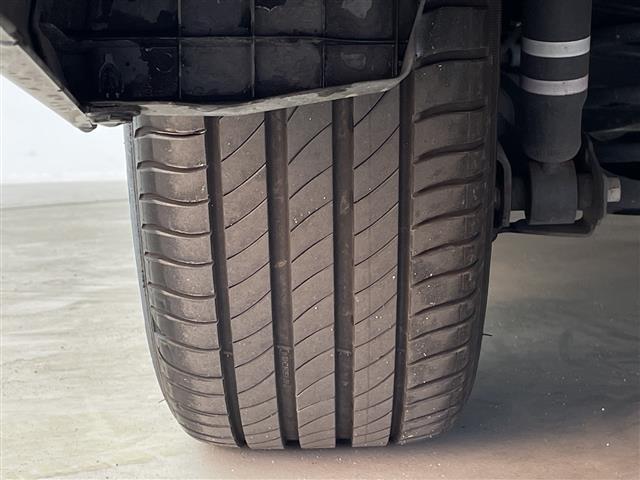 ヴォクシー 　純正ナビ　プリップダウンモニター　ビルドインＥＴＣ２．０　バックカメラ　リアサンシェード　ビルドインＥＴＣ　オートライト　オートハイビーム　クルーズコントロール　両側パワースライドドア　スマートキー（39枚目）