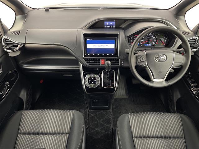 ヴォクシー 　純正ナビ　プリップダウンモニター　ビルドインＥＴＣ２．０　バックカメラ　リアサンシェード　ビルドインＥＴＣ　オートライト　オートハイビーム　クルーズコントロール　両側パワースライドドア　スマートキー（42枚目）