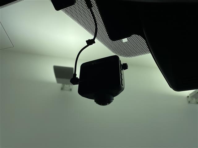 Ｃ－ＨＲ Ｇ　ＬＥＤエディション　アルパイン製ナビ　バックカメラ　レーダークルーズコントロール　３６０度ドライブレコーダーシートヒーター　ビルドインＥＴＣ　ＬＥＤヘッドライト　リアトラフィックアラート　電動パーキングブレーキ　ＢＳＭ（3枚目）