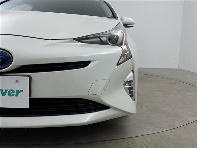 プリウス Ｓ　・ワンオーナー・ディーラー点検記録簿Ｈ３０〜Ｒ６・バックカメラ・前後ドライブレコーダー・ステアリングスイッチ・レーダークルーズコントロール・革巻きステアリング・横滑り防止装置（37枚目）