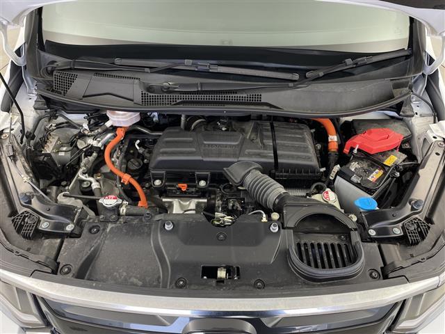 ステップワゴン ｅ：ＨＥＶスパーダ　プレミアムライン　純正１１インチナビ　純正フリップ　マルチビューカメラ　パワーバックドア　パドルシフト　レーダークルコン　両側パワスラ　ＢＳＭ　ハーフレザーシート　オットマン　オートライト　ＭＵＧＥＮフロントグリル（40枚目）