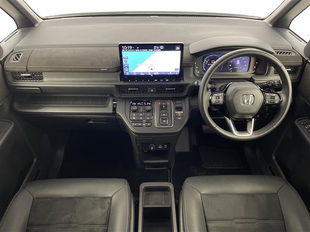 ステップワゴン ｅ：ＨＥＶスパーダ　プレミアムライン　純正１１インチナビ　純正フリップ　マルチビューカメラ　パワーバックドア　パドルシフト　レーダークルコン　両側パワスラ　ＢＳＭ　ハーフレザーシート　オットマン　オートライト　ＭＵＧＥＮフロントグリル（42枚目）