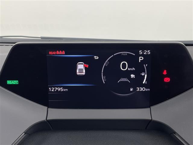 プリウス Ｚ　ワンオーナー　ＴＯＹＯＴＡチームメイト　ディスプレイオーディオ　トヨタセーフティセンス　パノラミックビュー　パノラマルーフ　置くだけ充電　ナビ連動ドライブレコーダー　電動パーキング　パークアシスト（12枚目）