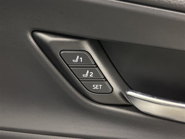 プリウス Ｚ　ワンオーナー　ＴＯＹＯＴＡチームメイト　ディスプレイオーディオ　トヨタセーフティセンス　パノラミックビュー　パノラマルーフ　置くだけ充電　ナビ連動ドライブレコーダー　電動パーキング　パークアシスト（24枚目）