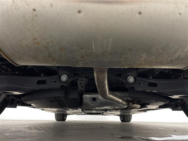 プリウス Ｚ　ワンオーナー　ＴＯＹＯＴＡチームメイト　ディスプレイオーディオ　トヨタセーフティセンス　パノラミックビュー　パノラマルーフ　置くだけ充電　ナビ連動ドライブレコーダー　電動パーキング　パークアシスト（41枚目）