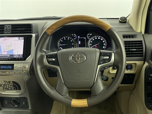 ランドクルーザープラド ＴＸ　社外ＳＤナビ　ＡＬＰＩＮＥスピーカー　バックカメラ　パーキングセンサー　社外フロアマット　リフトアップ　ＥＴＣ　ＬＤＡ　ＰＣＳ　ＡＣＣ　ＬＥＤヘッドライト　社外ＡＷ　ホワイトレタータイヤ（4枚目）