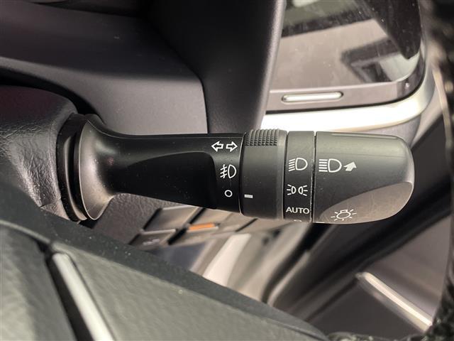 ヴェルファイア ２．５Ｚ　Ｇエディション　純正９インチナビゲーションＣＤ／ＤＶＤ／ＳＤ／フルセグ／Ｂｌｕｅｔｏｏｔｈデジタルインナーミラーローダウン社外２１インチアルミホイールＤ／ＮパワーシートＤ／Ｎシートヒーター（10枚目）