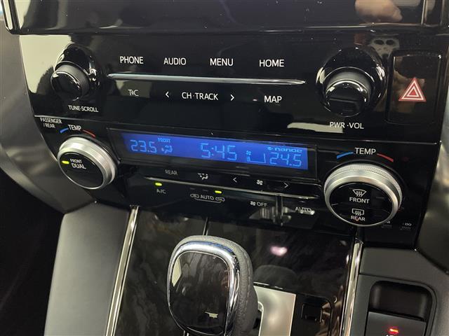 ヴェルファイア ２．５Ｚ　Ｇエディション　純正９インチナビゲーションＣＤ／ＤＶＤ／ＳＤ／フルセグ／Ｂｌｕｅｔｏｏｔｈデジタルインナーミラーローダウン社外２１インチアルミホイールＤ／ＮパワーシートＤ／Ｎシートヒーター（17枚目）