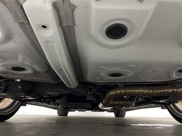 ヴェルファイア ２．５Ｚ　Ｇエディション　純正９インチナビゲーションＣＤ／ＤＶＤ／ＳＤ／フルセグ／Ｂｌｕｅｔｏｏｔｈデジタルインナーミラーローダウン社外２１インチアルミホイールＤ／ＮパワーシートＤ／Ｎシートヒーター（41枚目）