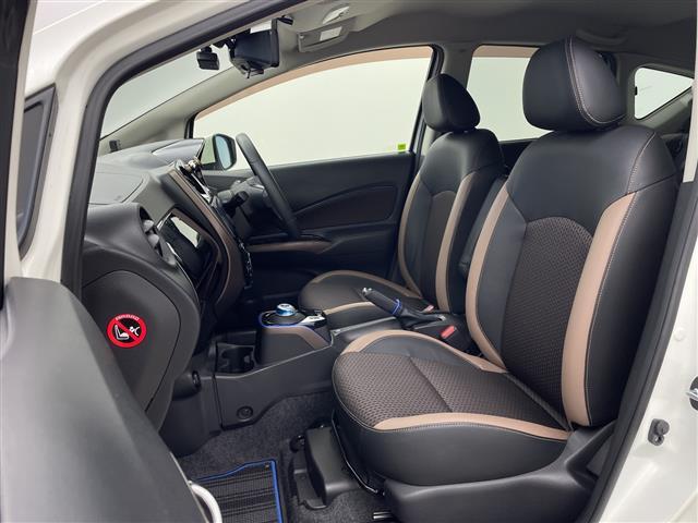 ノート ｅ－パワー　メダリスト　社外ＳＤナビ　ワンオーナー　全方位モニター　ＥＴＣ　デジタルインナーミラー　Ｐスタート　エマージェンシーブレーキ　ＬＥＤヘッド　スペアキー　ドラレコ　オートライト　純正１５インチＡＷ　コーナーセンサー（25枚目）