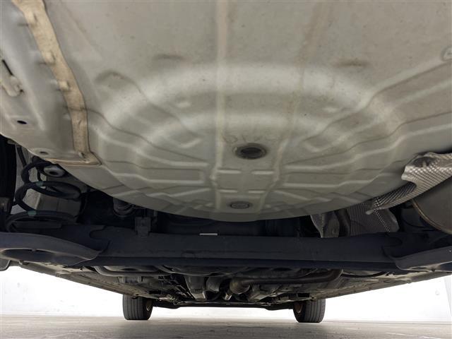 ノート ｅ－パワー　メダリスト　社外ＳＤナビ　ワンオーナー　全方位モニター　ＥＴＣ　デジタルインナーミラー　Ｐスタート　エマージェンシーブレーキ　ＬＥＤヘッド　スペアキー　ドラレコ　オートライト　純正１５インチＡＷ　コーナーセンサー（40枚目）