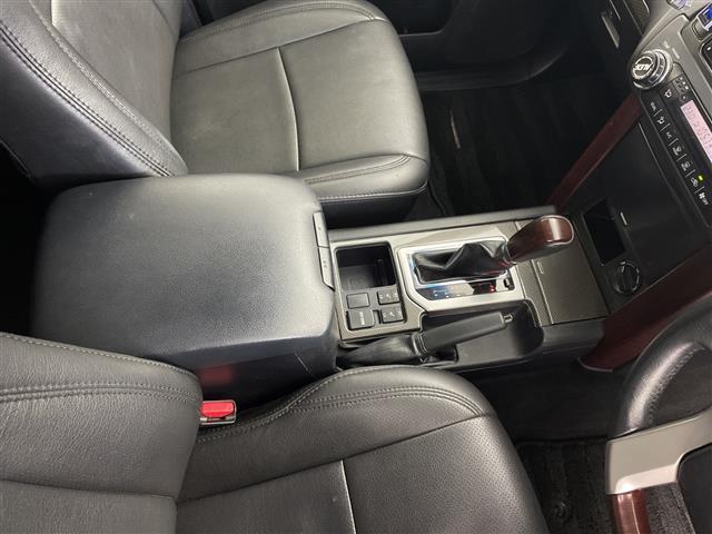 商談ルームにはキッズルームも完備しています☆お子様連れでもゆっくりとお車をお選びいただけます！