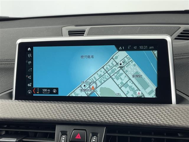 Ｘ２ ｘＤｒｉｖｅ　２０ｉ　ＭスポーツＸ　純正ＨＤＤナビ／レーダークルーズコントロール／インテリジェントセーフティ／パノラマサンルーフ／電動パーキングブレーキ／コーナーセンサ―／シートヒーター／レザーシート／パワーシート（3枚目）