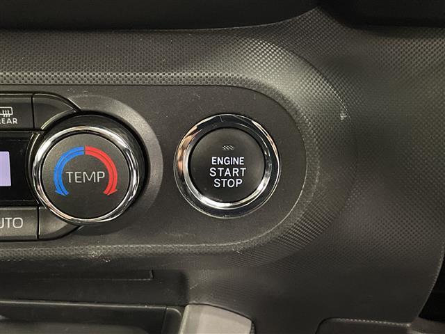 ロッキー プレミアム 純正9型ナビ ドライブレコーダー パノラマモニター ETC ハーフレザーシート 前席シートヒーター ステアリングリモコン 純正17インチAW アイドリングストップ LEDヘッドライト LEDフォグ(12枚目)