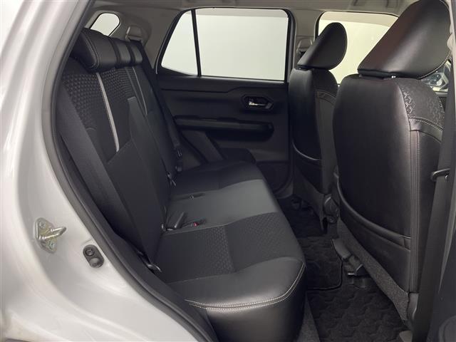 ロッキー プレミアム 純正9型ナビ ドライブレコーダー パノラマモニター ETC ハーフレザーシート 前席シートヒーター ステアリングリモコン 純正17インチAW アイドリングストップ LEDヘッドライト LEDフォグ(16枚目)