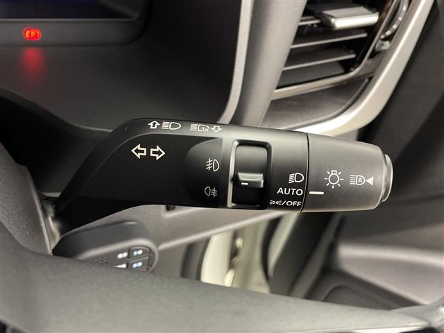 エクストレイル Ｇ　ｅ－４ＯＲＣＥ　純正１２．３型ナビ　ＢＯＳＥサウンド　パノラミックガラスルーフ　ビルトインＥＴＣ２．０　アラウンドビューモニター　踏み間違い防止アシスト　ブレーキアシスト　プリクラッシュブレーキアシスト　ＢＳＭ（14枚目）