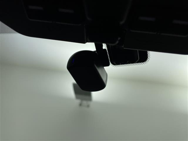 エクストレイル Ｇ　ｅ－４ＯＲＣＥ　純正１２．３型ナビ　ＢＯＳＥサウンド　パノラミックガラスルーフ　ビルトインＥＴＣ２．０　アラウンドビューモニター　踏み間違い防止アシスト　ブレーキアシスト　プリクラッシュブレーキアシスト　ＢＳＭ（17枚目）