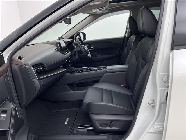 エクストレイル Ｇ　ｅ－４ＯＲＣＥ　純正１２．３型ナビ　ＢＯＳＥサウンド　パノラミックガラスルーフ　ビルトインＥＴＣ２．０　アラウンドビューモニター　踏み間違い防止アシスト　ブレーキアシスト　プリクラッシュブレーキアシスト　ＢＳＭ（24枚目）