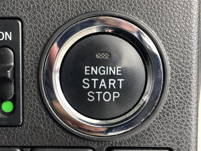 タント カスタムＲＳ　トップエディションＳＡＩＩＩ　純正ナビ　ＢＴ対応　バックカメラ　両側パワースライドドア　ＥＴＣ　シートヒーター　オートハイビーム　ステアリングスイッチ　ドライブレコーダー　純正ＡＷ１５インチ　純正フロアマット　スマートキー（9枚目）