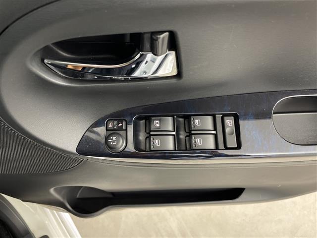 タント カスタムＲＳ　トップエディションＳＡＩＩＩ　純正ナビ　ＢＴ対応　バックカメラ　両側パワースライドドア　ＥＴＣ　シートヒーター　オートハイビーム　ステアリングスイッチ　ドライブレコーダー　純正ＡＷ１５インチ　純正フロアマット　スマートキー（16枚目）