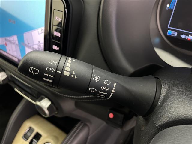 キックス Ｘ　純正ナビ　アラウンドビューモニター　ビルトインＥＴＣ　ドライブレコーダー　インテリジェントルームミラー　エマージェンシーブレーキ　プロパイロット　ハーフレザーシート　シートヒーター　ステリモ　ＬＥＤ（13枚目）