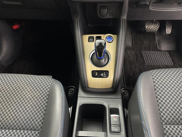 キックス Ｘ　純正ナビ　アラウンドビューモニター　ビルトインＥＴＣ　ドライブレコーダー　インテリジェントルームミラー　エマージェンシーブレーキ　プロパイロット　ハーフレザーシート　シートヒーター　ステリモ　ＬＥＤ（15枚目）