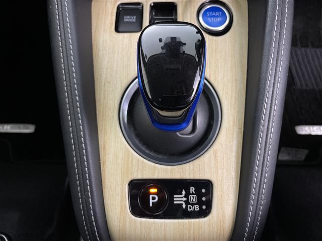 キックス Ｘ　純正ナビ　アラウンドビューモニター　ビルトインＥＴＣ　ドライブレコーダー　インテリジェントルームミラー　エマージェンシーブレーキ　プロパイロット　ハーフレザーシート　シートヒーター　ステリモ　ＬＥＤ（16枚目）