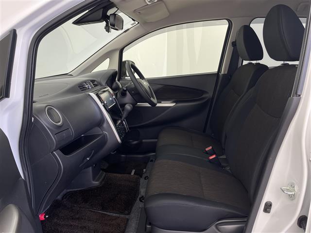 デイズ ハイウェイスターＸ　Ｖセレクション＋セーフティＩＩ　純正ナビ　ＢＴ対応　アラウンドビューモニター　前後ドライブレコーダー　エマージェンシーブレーキ　純正１４インチＡＷ　純正フロアマット　スマートキー　キセノンヘッドライト　オートライト　横滑り防止装置（20枚目）