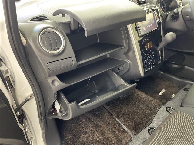 デイズ ハイウェイスターＸ　Ｖセレクション＋セーフティＩＩ　純正ナビ　ＢＴ対応　アラウンドビューモニター　前後ドライブレコーダー　エマージェンシーブレーキ　純正１４インチＡＷ　純正フロアマット　スマートキー　キセノンヘッドライト　オートライト　横滑り防止装置（26枚目）