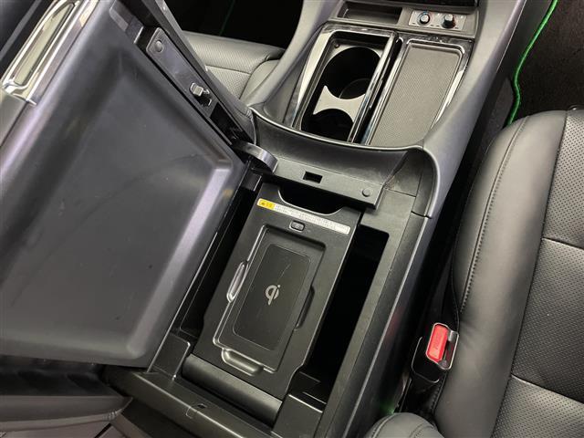 アルファード ２．５Ｓ　Ｃパッケージ　メーカーナビ　ＪＢＬサウンドシステム　純正フリップダウンモニター　ツインムーンルーフ　ドライブレコーダー　パノラミックビューモニター　デジタルインナーミラー　ビルトインＥＴＣ２．０　セーフティセンス（11枚目）