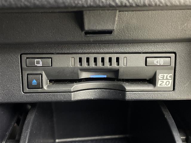 アルファード ２．５Ｓ　Ｃパッケージ　メーカーナビ　ＪＢＬサウンドシステム　純正フリップダウンモニター　ツインムーンルーフ　ドライブレコーダー　パノラミックビューモニター　デジタルインナーミラー　ビルトインＥＴＣ２．０　セーフティセンス（22枚目）