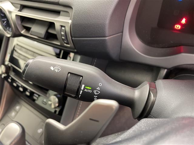 IS IS300h Fスポーツ 純正12.3型ナビ パノラミックビューモニター サンルーフ ETC2.0 シートヒーター レクサスセーフティシステム プリクラッシュセーフティ レーダークルーズコントロール レーントレーシングアシスト(14枚目)