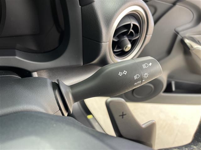 IS IS300h Fスポーツ 純正12.3型ナビ パノラミックビューモニター サンルーフ ETC2.0 シートヒーター レクサスセーフティシステム プリクラッシュセーフティ レーダークルーズコントロール レーントレーシングアシスト(15枚目)