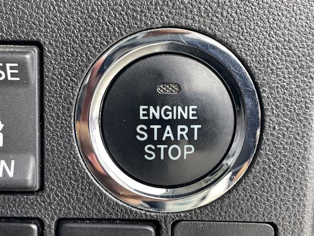 タント カスタムＲＳ　トップエディションＳＡＩＩ　純正ナビ　バックカメラ　両側パワースライドドア　ＥＴＣ　ミラー型ドライブレコーダー　社外レーダー探知機　純正フロアマット　ＬＥＤヘッドライト　コーナーセンサー　純正ＡＷ１５インチ　スマートキー（7枚目）