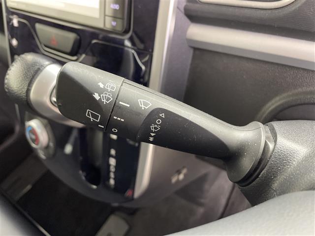 タント カスタムＲＳ　トップエディションＳＡＩＩ　純正ナビ　バックカメラ　両側パワースライドドア　ＥＴＣ　ミラー型ドライブレコーダー　社外レーダー探知機　純正フロアマット　ＬＥＤヘッドライト　コーナーセンサー　純正ＡＷ１５インチ　スマートキー（15枚目）