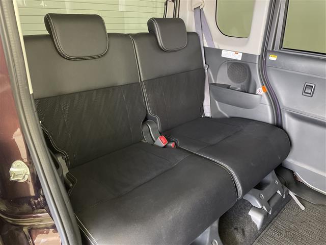 タント カスタムＲＳ　トップエディションＳＡＩＩ　純正ナビ　両側パワースライドドア　ＥＴＣ　衝突軽減ブレーキ　ステアリングリモコン　オートライト　バックカメラ　純正フロアマット　純正１５インチアルミホイール　プッシュスタートボタン　スマートキー（18枚目）