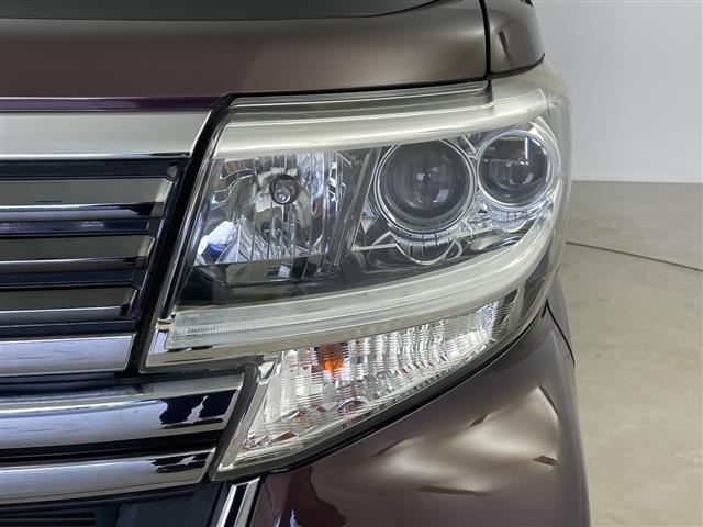 タント カスタムＲＳ　トップエディションＳＡＩＩ　純正ナビ　両側パワースライドドア　ＥＴＣ　衝突軽減ブレーキ　ステアリングリモコン　オートライト　バックカメラ　純正フロアマット　純正１５インチアルミホイール　プッシュスタートボタン　スマートキー（33枚目）