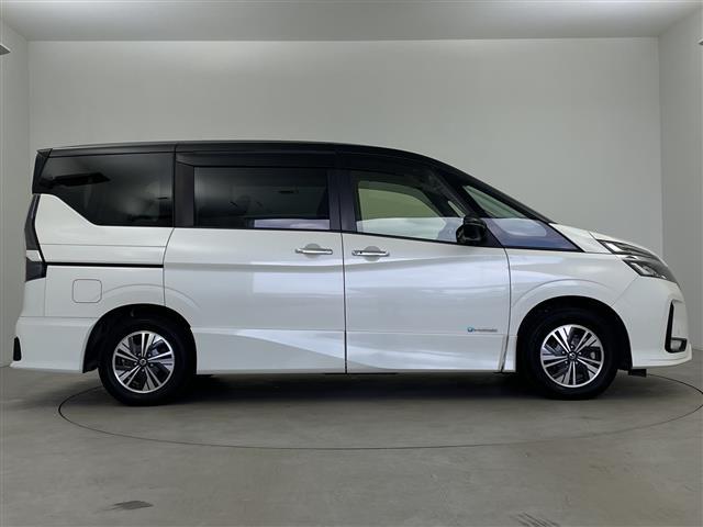 セレナ ｅ－パワー　ハイウェイスターＶ　ワンオーナー　純正ナビ　純正フリップダウンモニター　アラウンドビューモニター　プロパイロット　インテリジェントルームミラー　エマージェンシーブレーキ　コーナーセンサー　ドアバイザー　ＬＥＤヘッドライト（32枚目）