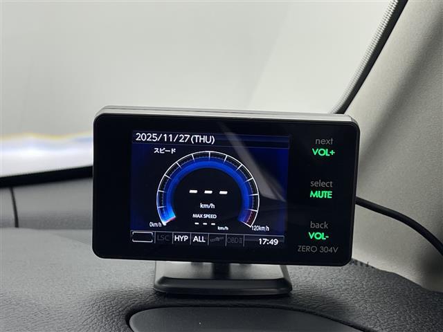 気になる車はすぐにお問い合わせください！画面右側の００６６から始まる無料ダイヤルからお問い合わせ下さい！専門スタッフがお車のご質問にお答えいたします！