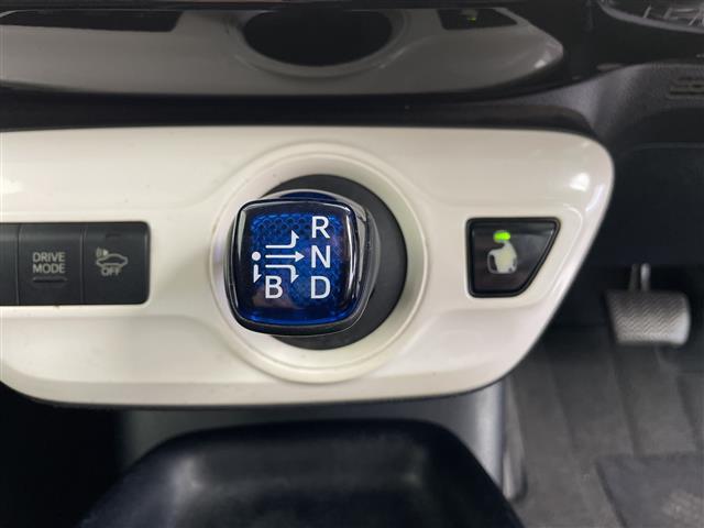 プリウス Ｓセーフティプラス　モデリスタエアロ　ＴＥＩＮ車高調　純正ナビ　ＨＤＭＩ　バックカメラ　ヘッドアップディスプレイ　クリアランスソナー　電動格納ミラー　ＥＴＣ　オートマチックハイビーム　ステアリングリモコン　シートカバー（14枚目）
