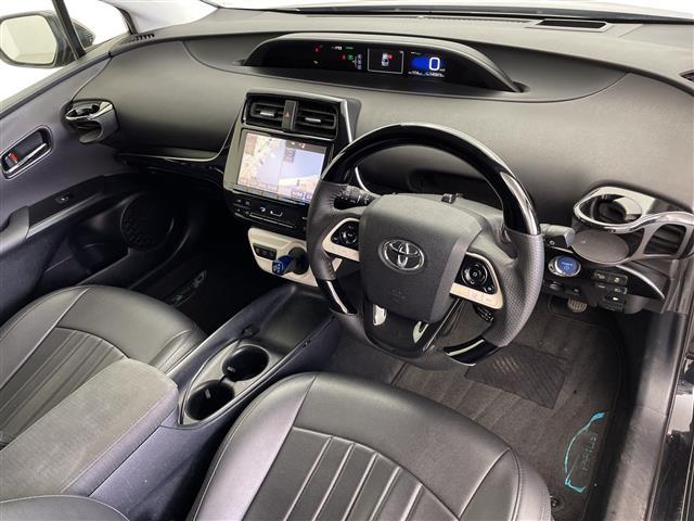 プリウス Ｓセーフティプラス　モデリスタエアロ　ＴＥＩＮ車高調　純正ナビ　ＨＤＭＩ　バックカメラ　ヘッドアップディスプレイ　クリアランスソナー　電動格納ミラー　ＥＴＣ　オートマチックハイビーム　ステアリングリモコン　シートカバー（23枚目）