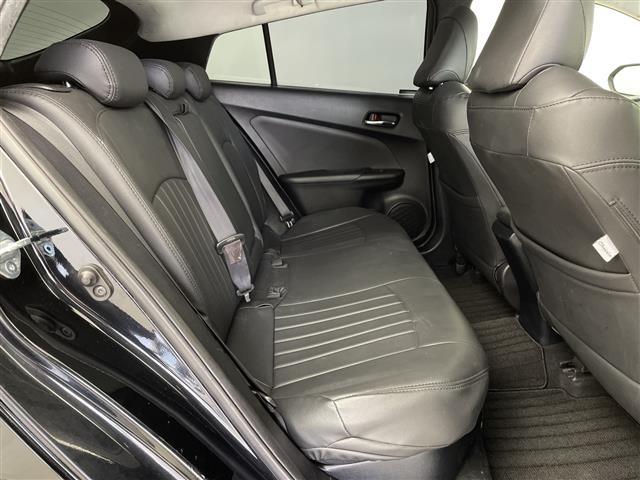 プリウス Ｓセーフティプラス　モデリスタエアロ　ＴＥＩＮ車高調　純正ナビ　ＨＤＭＩ　バックカメラ　ヘッドアップディスプレイ　クリアランスソナー　電動格納ミラー　ＥＴＣ　オートマチックハイビーム　ステアリングリモコン　シートカバー（26枚目）