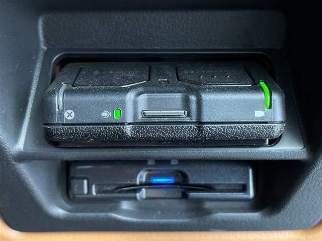 ＣＸ－６０ ＸＤ－ハイブリッド　プレミアムスポーツ　純正ナビ　Ｂｌｕｅｔｏｏｔｈ　フルセグＴＶ　ワンオーナー　４ＷＤ　ターボ　パドルシフト　レーダークルーズコントロール　全方位カメラ　サンルーフ　パワーバックドア　パワーバックドア　シートヒーター（12枚目）