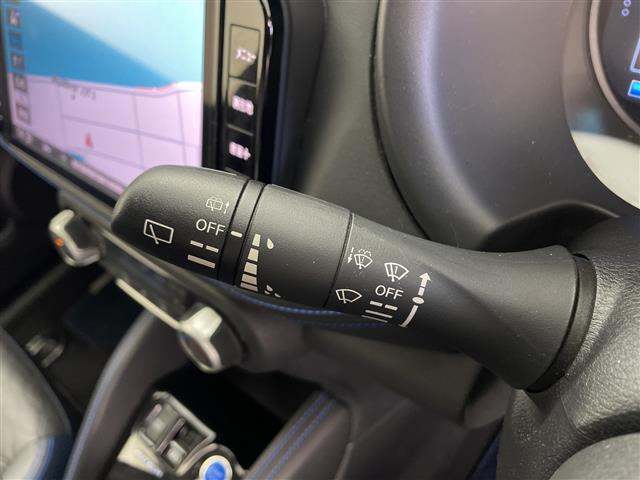 キックス オーテック　ワンオーナー　純正ナビ　アラウンドビューモニター　プロパイロット　ドライブレコーダー　ハンドルヒーター　シートヒーター　クリアランスソナー　デジタルインナーミラー　ビルドインＥＴＣ　オートハイビーム（10枚目）