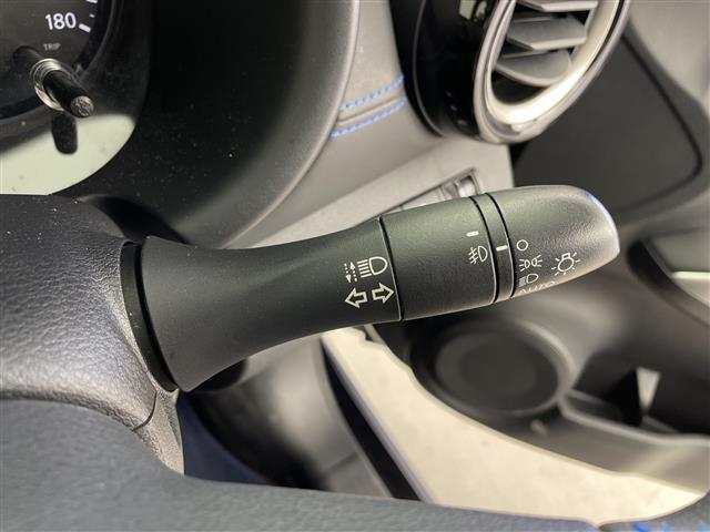 キックス オーテック　ワンオーナー　純正ナビ　アラウンドビューモニター　プロパイロット　ドライブレコーダー　ハンドルヒーター　シートヒーター　クリアランスソナー　デジタルインナーミラー　ビルドインＥＴＣ　オートハイビーム（11枚目）