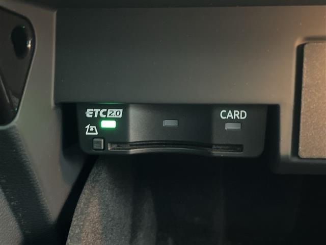 A4アバント 45TFSIクワトロ アドバンスド 純正メモリナビ 全方位カメラ レーダークルーズコントロール パーキングアシスト ビルドインETC2.0 ブラインドスポットモニター シートメモリー ステアリングリモコン ルーフレール パドルシフト(4枚目)